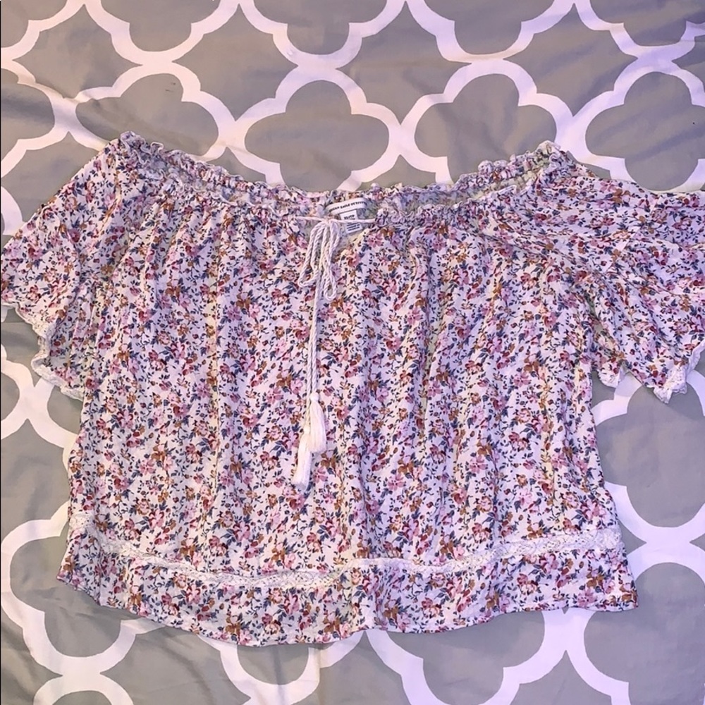 AE Off the Shoulder Top